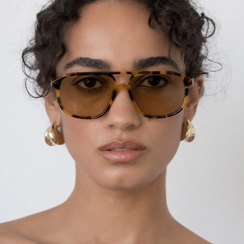 Women's fashionable sunglasses in elegant square design Kalsten