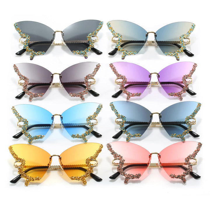Ladies extravagant Cats Eye sunglasses with sparkling accents Kalsten