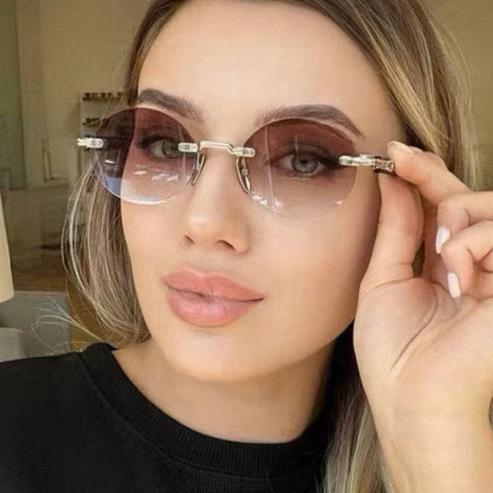 Women's round sunglasses with elegant wooden frame and UV protection Kalsten