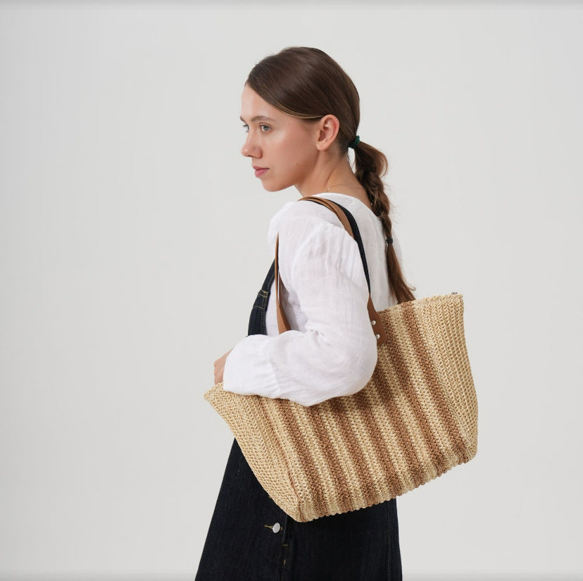 Stylish and Spacious Shopping Bag Kalsten