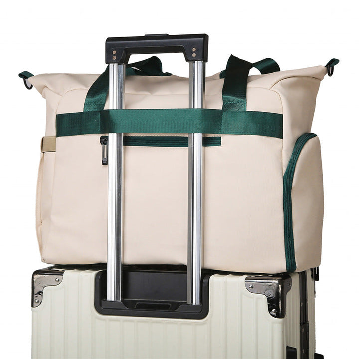 Sports and leisure bag with innovative compartment design Kalsten