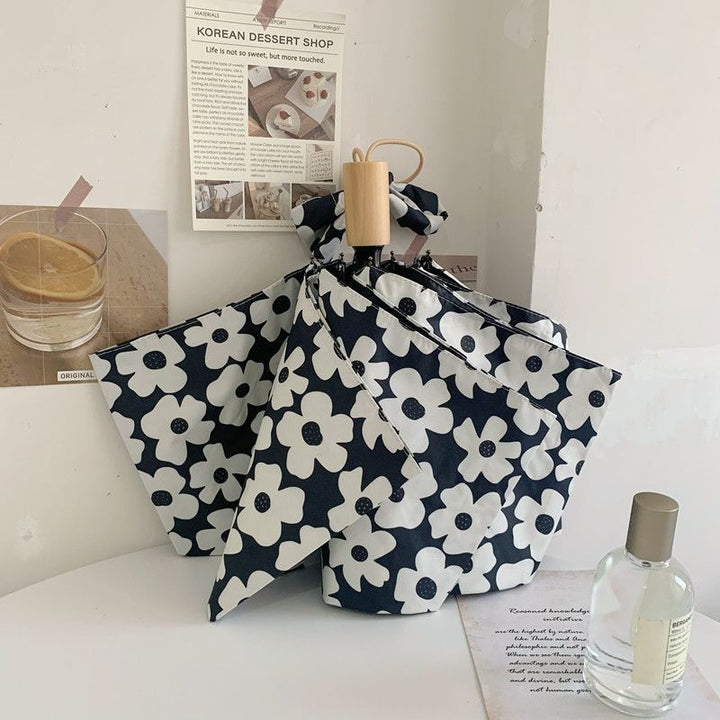 Women's Foldable Umbrella with Durable Fabric Surface Kalsten