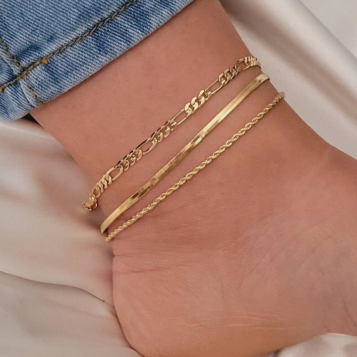 Elegant Three-Strand Link Bracelet Kalsten