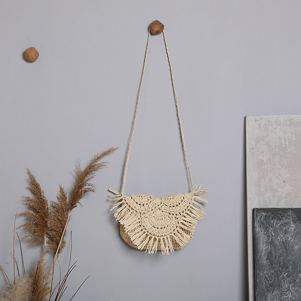 Boho Crossbody Bag Made of Handcrafted Natural Material Kalsten