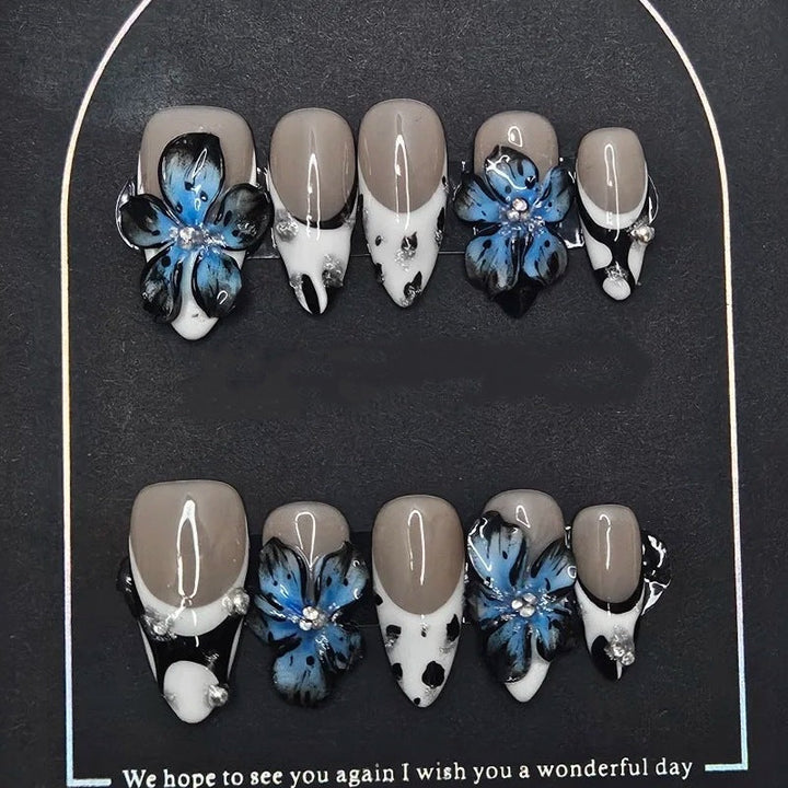 Artistic Floral and Star-Embellished Press-On Nail Set Kalsten