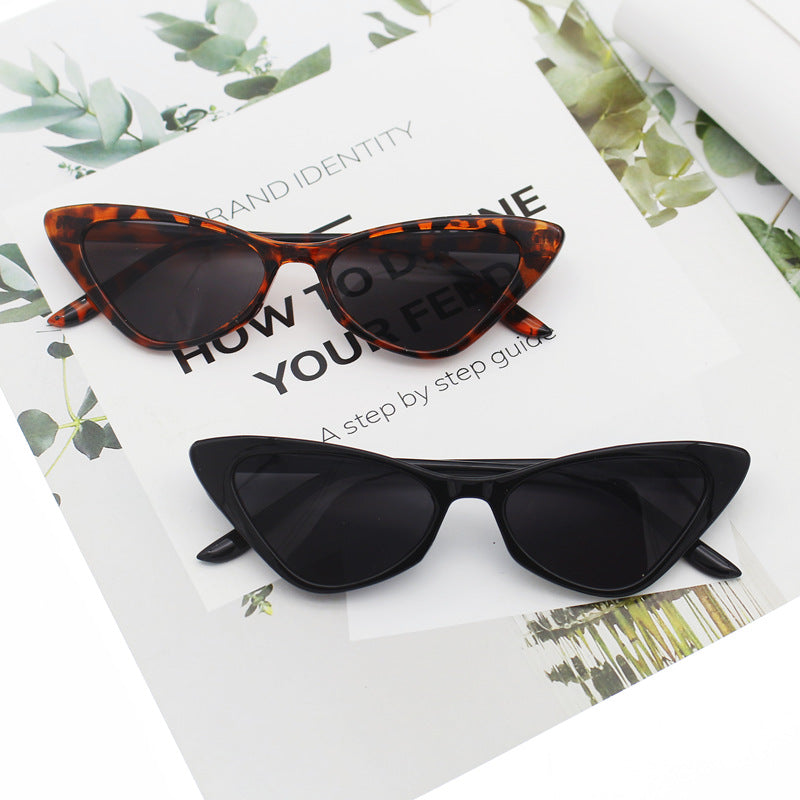 Women's Cat-Eye Sunglasses with Carefully Designed Frame Kalsten