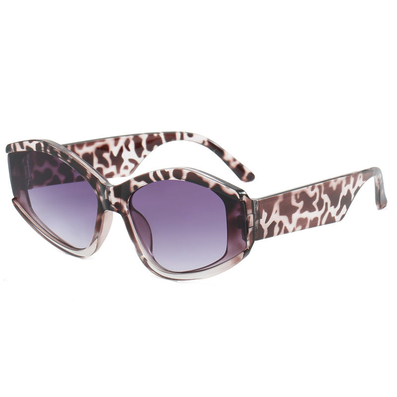 Women’s fashionable sunglasses with distinctive, futuristic design Kalsten