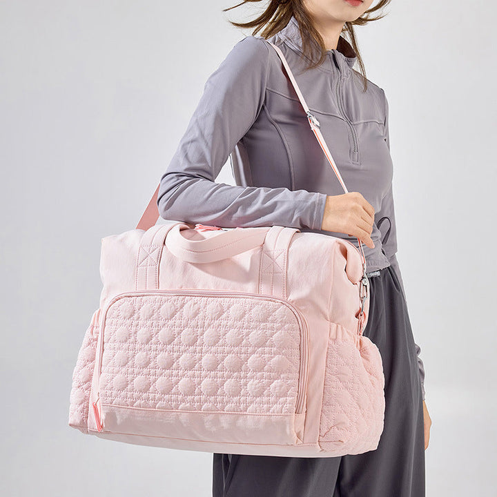 Sporty travel bag with innovative compartment design Kalsten