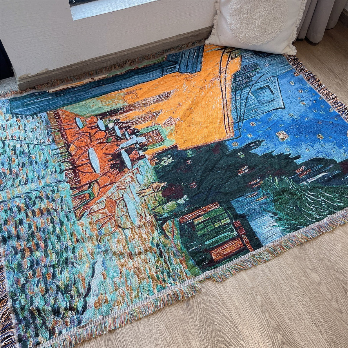 Artistic Vintage-Inspired Tapestry Throw Blanket