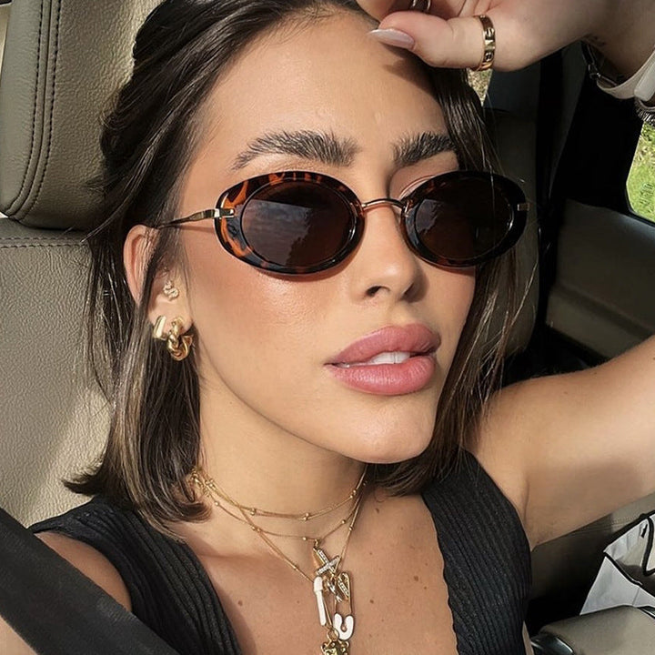 Ladies fashionable sunglasses in elegant oval design Kalsten