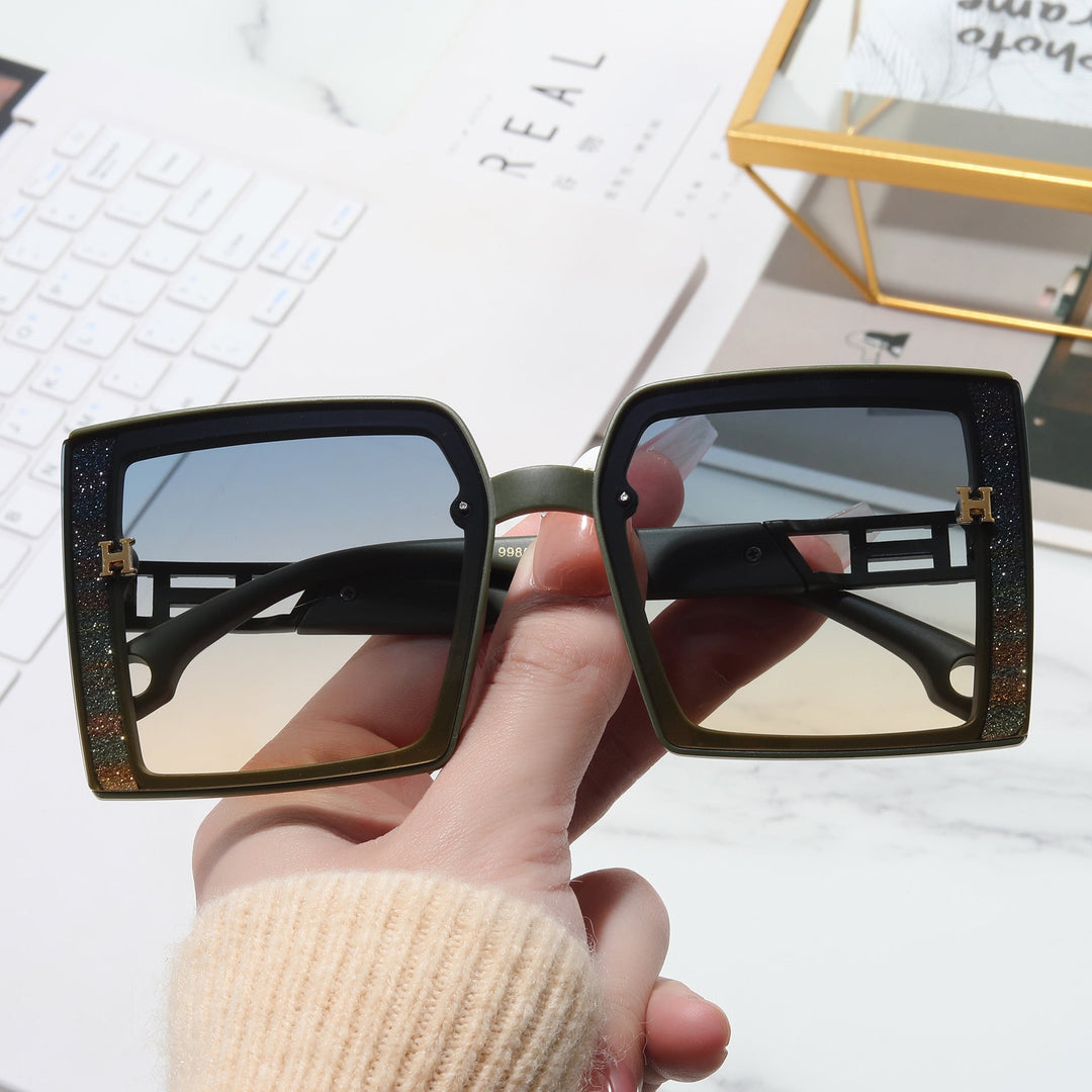 Women’s fashionable sunglasses with extravagant, rectangular frame Kalsten