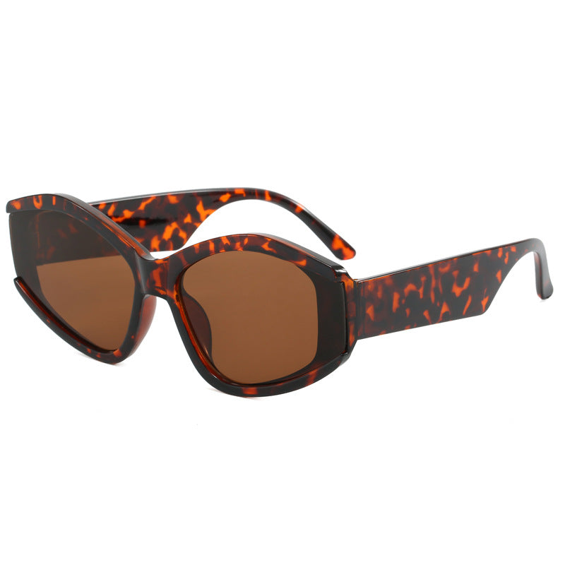 Women’s fashionable sunglasses with distinctive, futuristic design Kalsten
