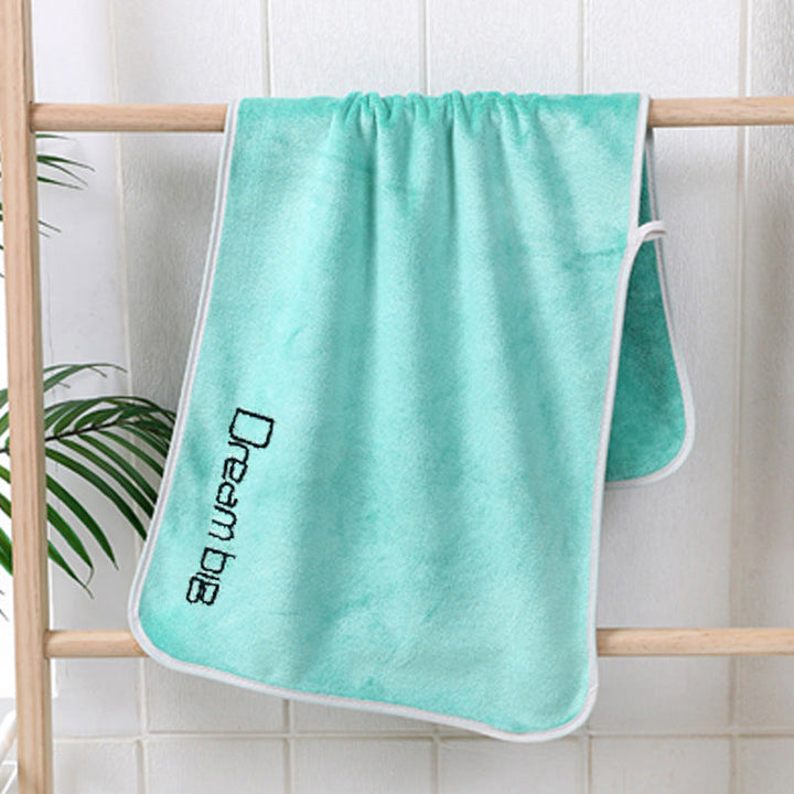 Cozy blanket made of high-quality microfiber Kalsten