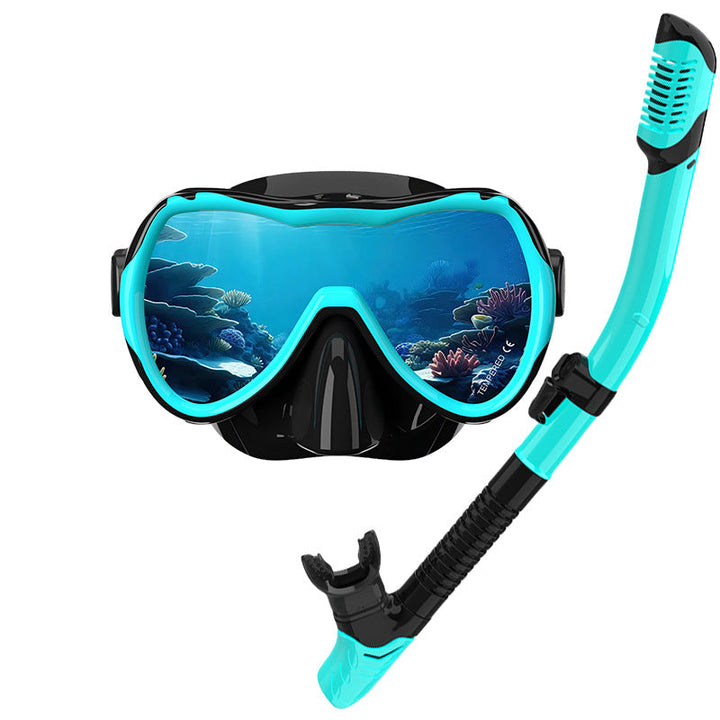 Diving mask with wide field of vision by Kalsten