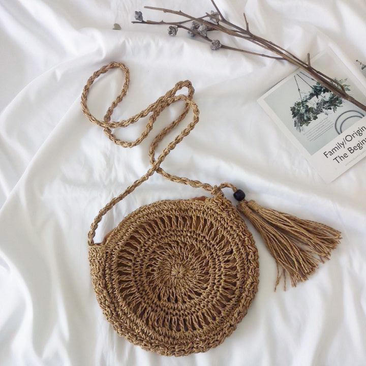 Hand-knotted round shoulder bag made of natural materials Kalsten