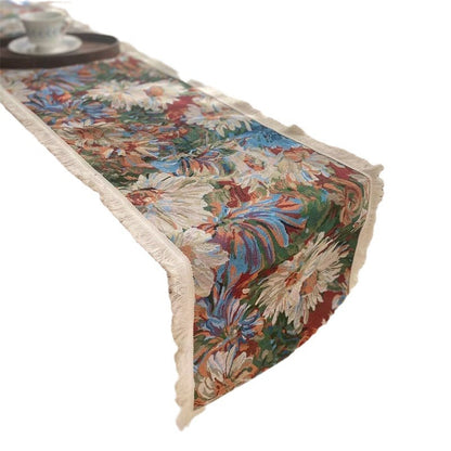 Decorative Leaf Pattern Table Runner