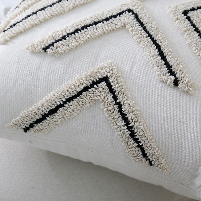 Women’s cushion cover with artistic fringe pattern Kalsten