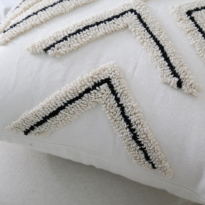 Women’s cushion cover with artistic fringe pattern Kalsten