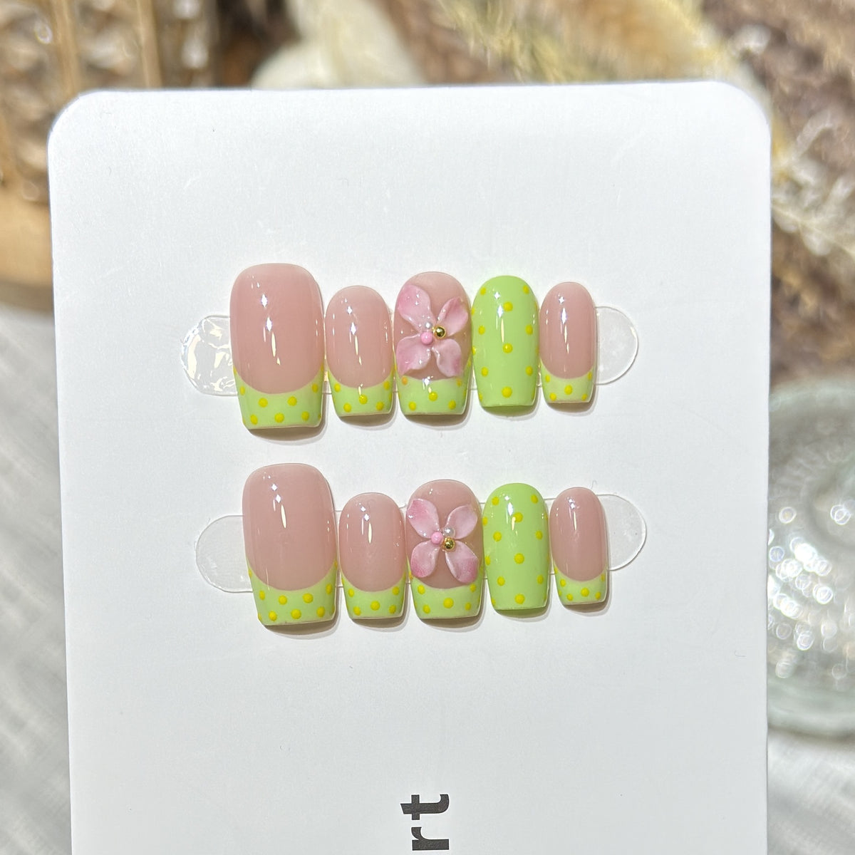 Reusable Press-On Nail Set Acalora