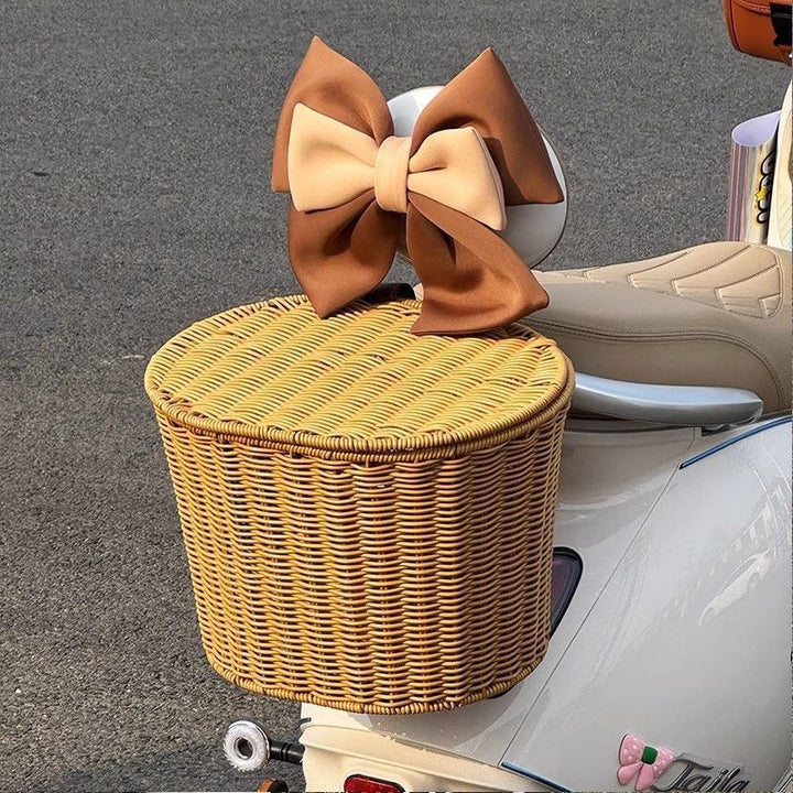 woven rattan front bicycle basket with universal handlebar mount Kalsten