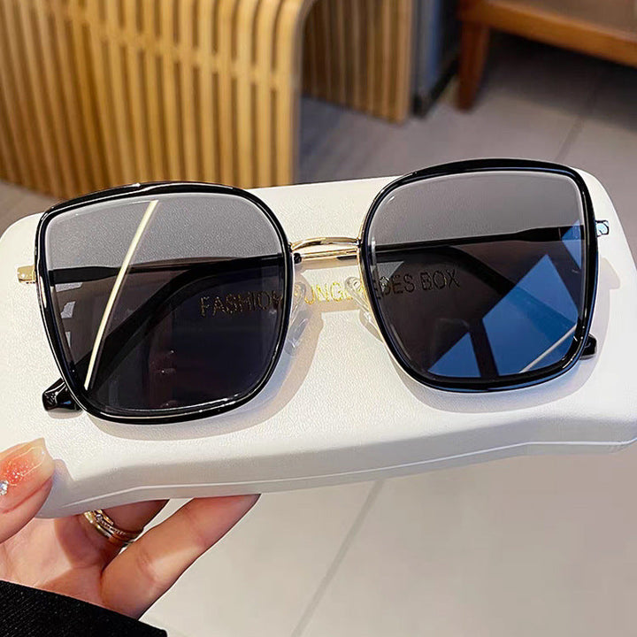 Women's oversized sunglasses with elegant metal frame and polarized lenses Kalsten