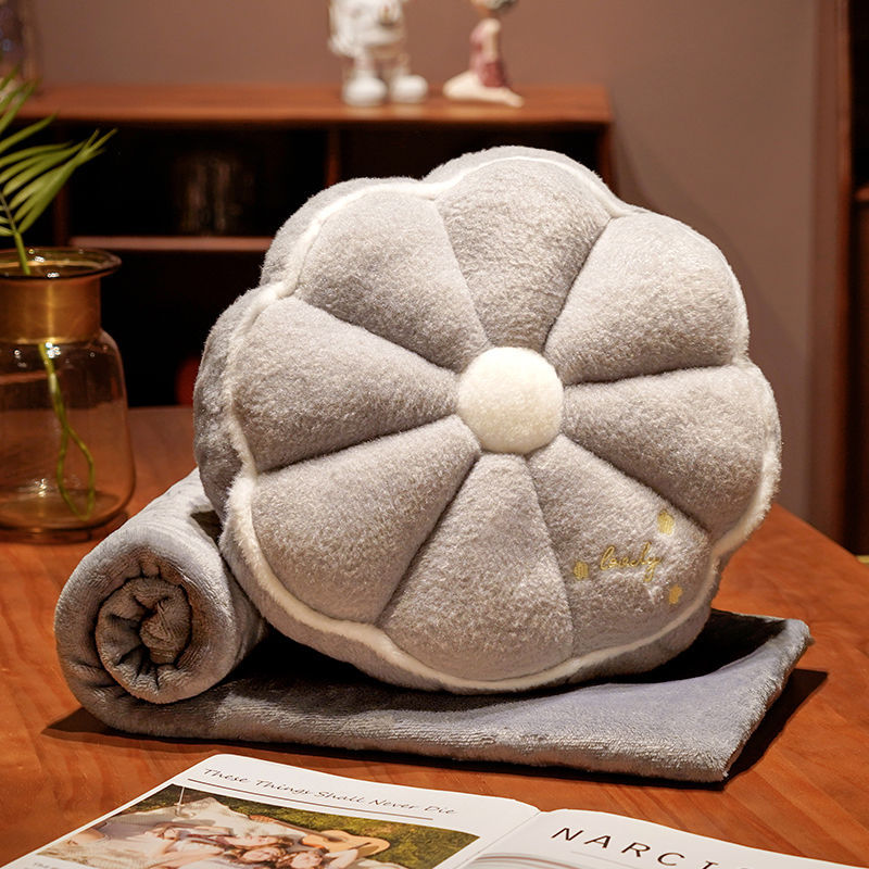 Comfortable plush pillow with ergonomic shape Kalsten