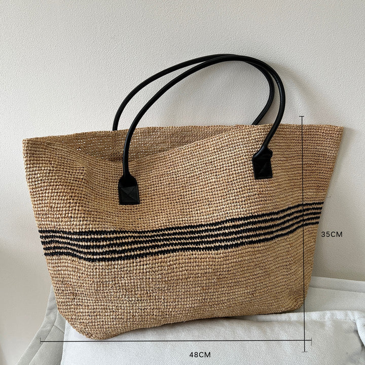 Handmade straw bag with fashionable striped pattern Kalsten