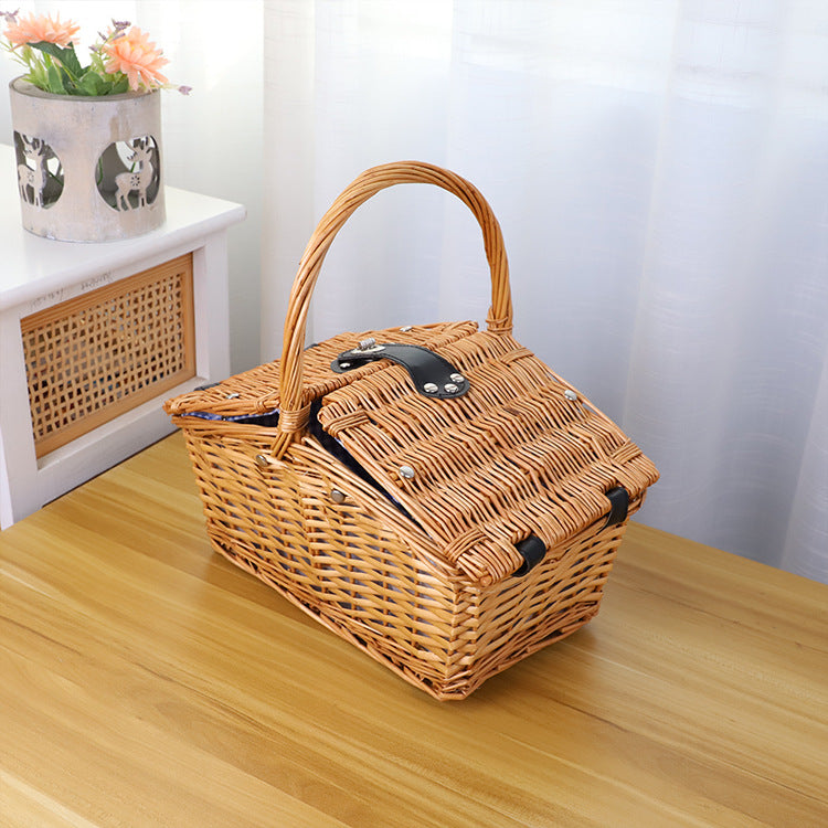 Rustic picnic basket with dish set Acalora