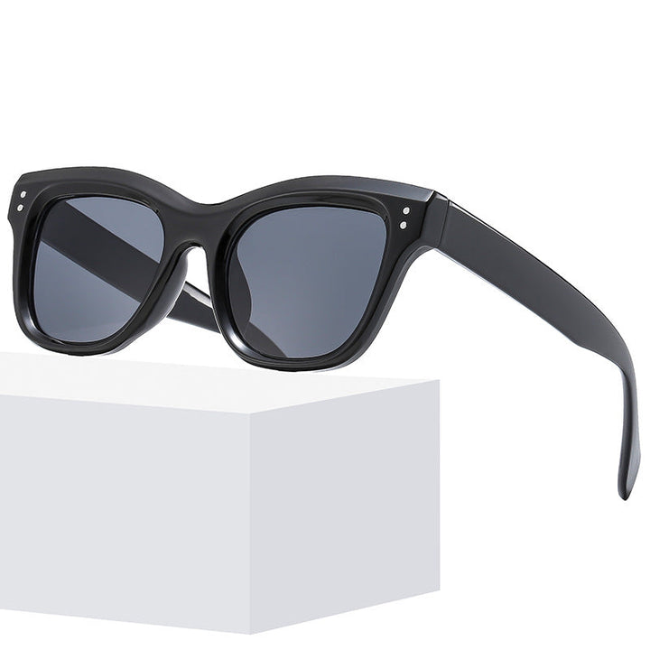 Ladies fashionable sunglasses with distinctive, angular frame Kalsten