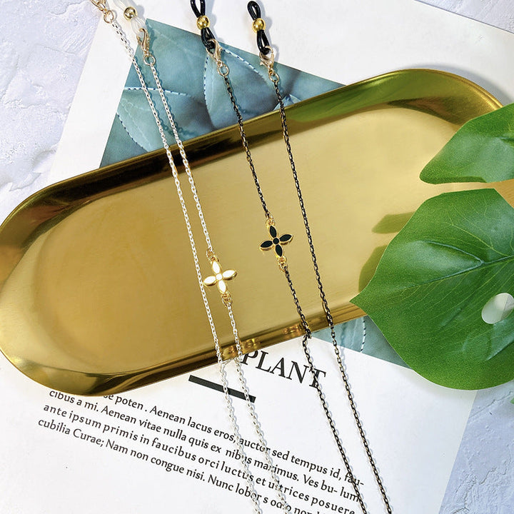 Elegant jewelry chain with filigree pendant Kalsten