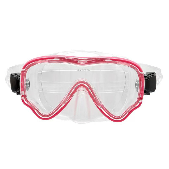 Diving mask with curved field of view and flexible silicone frame Kalsten