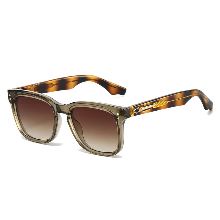 Ladies sunglasses in elegant rectangular design by Kalsten