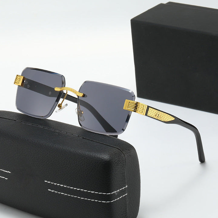 Ladies elegant sunglasses with luxurious, glittering frame Kalsten