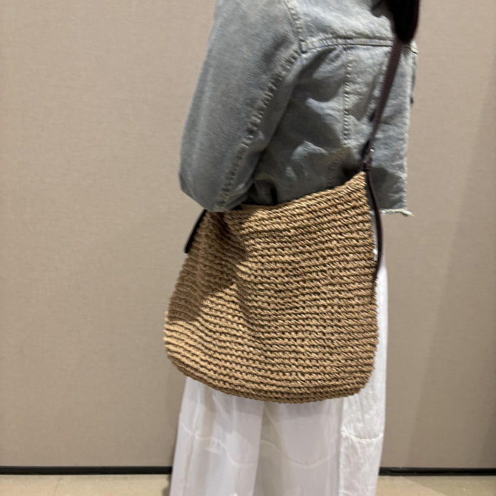 Handcrafted Coarse Mesh Shoulder Bag Kalsten