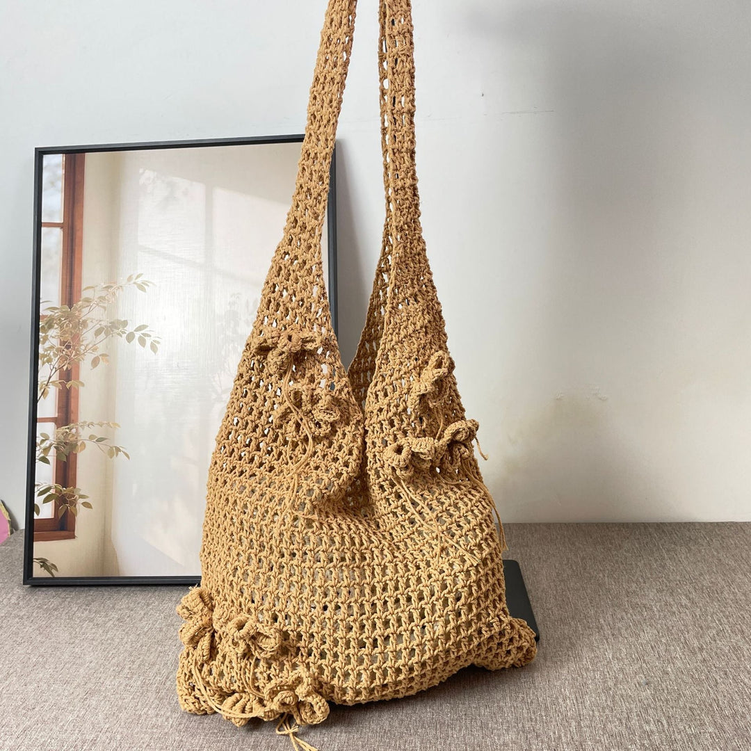 Hand-knotted crossbody bag with floral pattern Kalsten