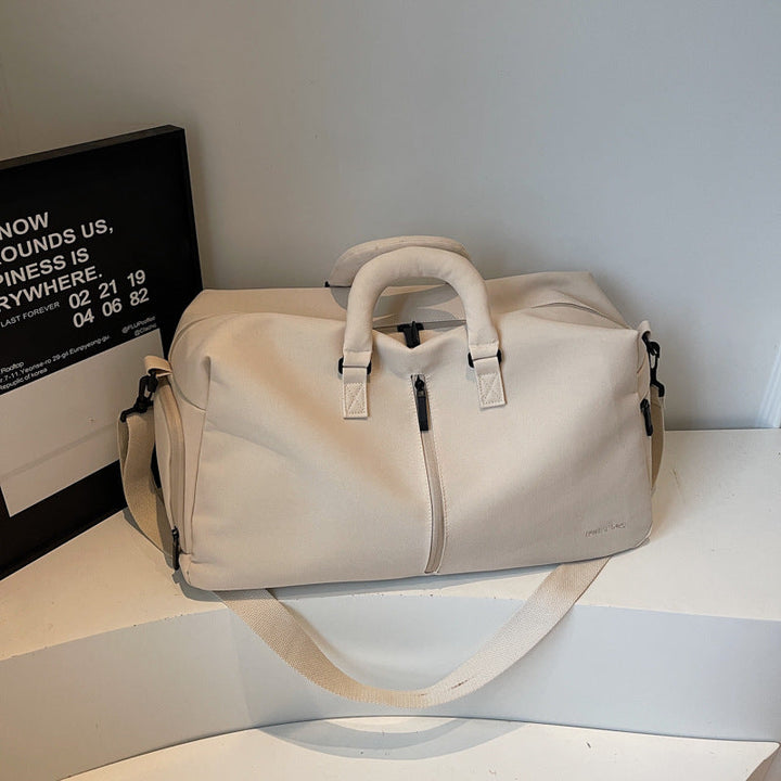 Modern travel bag with versatile carrying options Kalsten