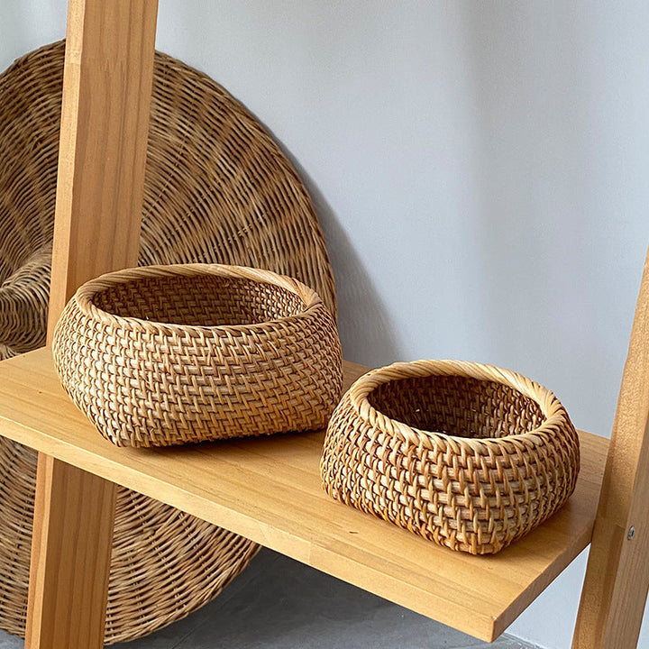 Ladies basket made of woven rattan Kalsten