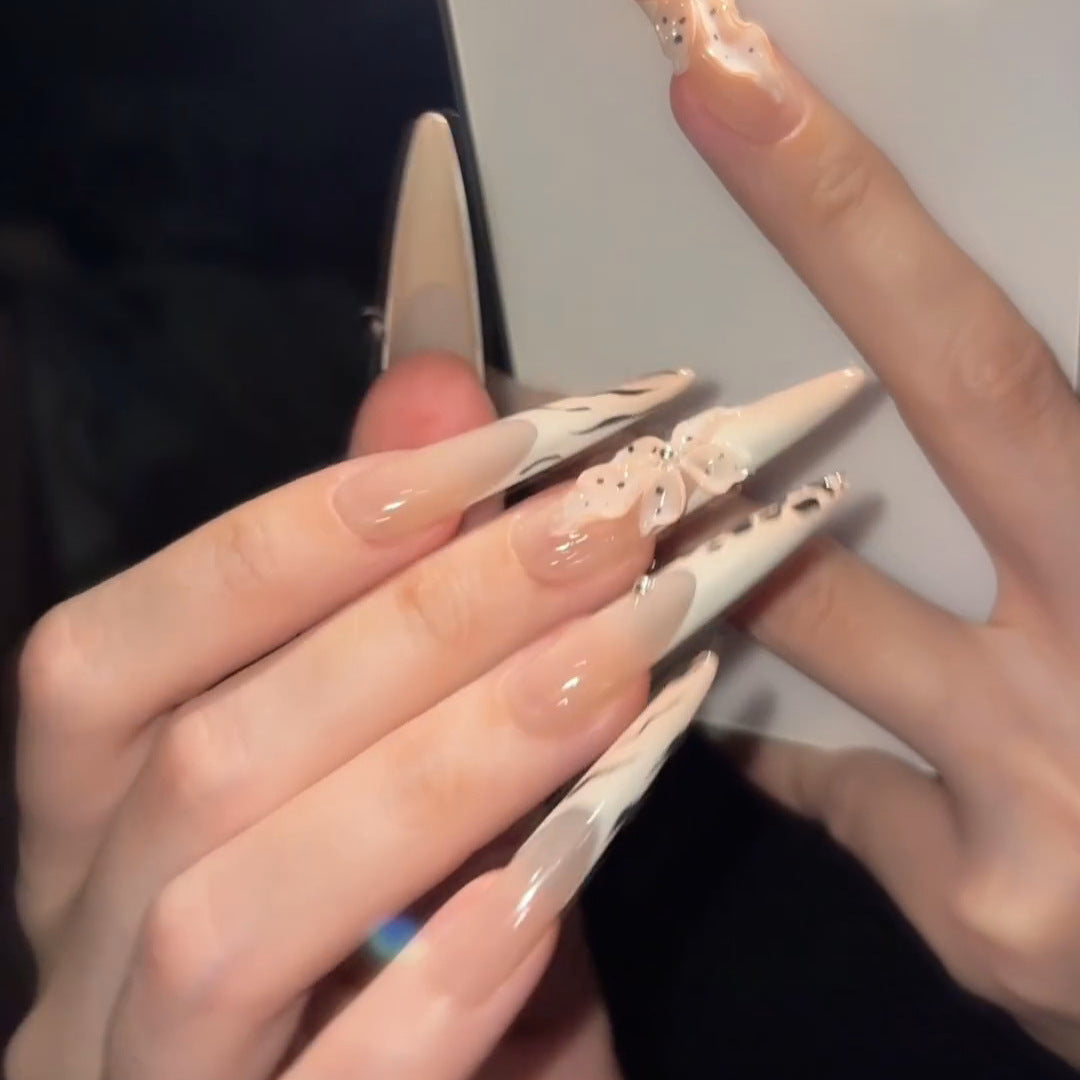 Elegant artificial nails with flower and animal design Kalsten