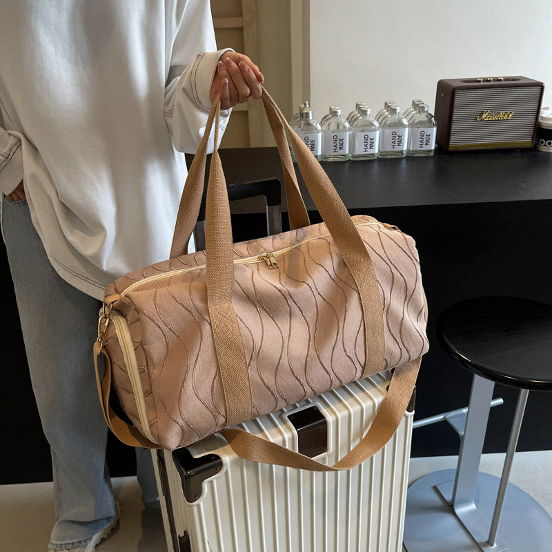 Sporty travel bag with stylish wave pattern Kalsten