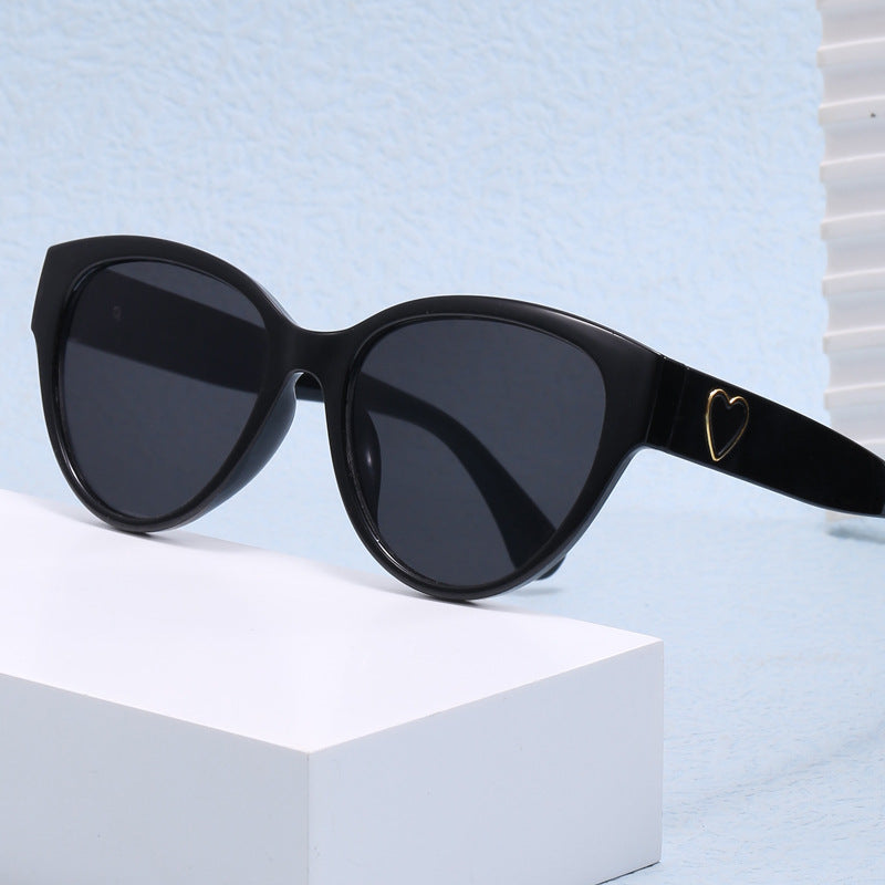 Women's Cat-Eye Sunglasses with Luxurious Leopard Print and Charming Details Kalsten