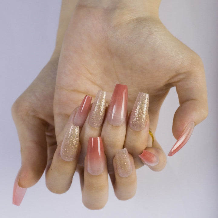 High-gloss artificial nails with rose effect Kalsten