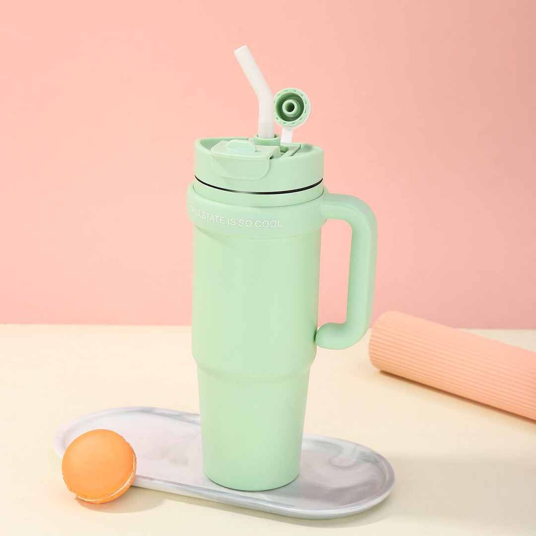 Unisex drinking cup with integrated straw Kalsten