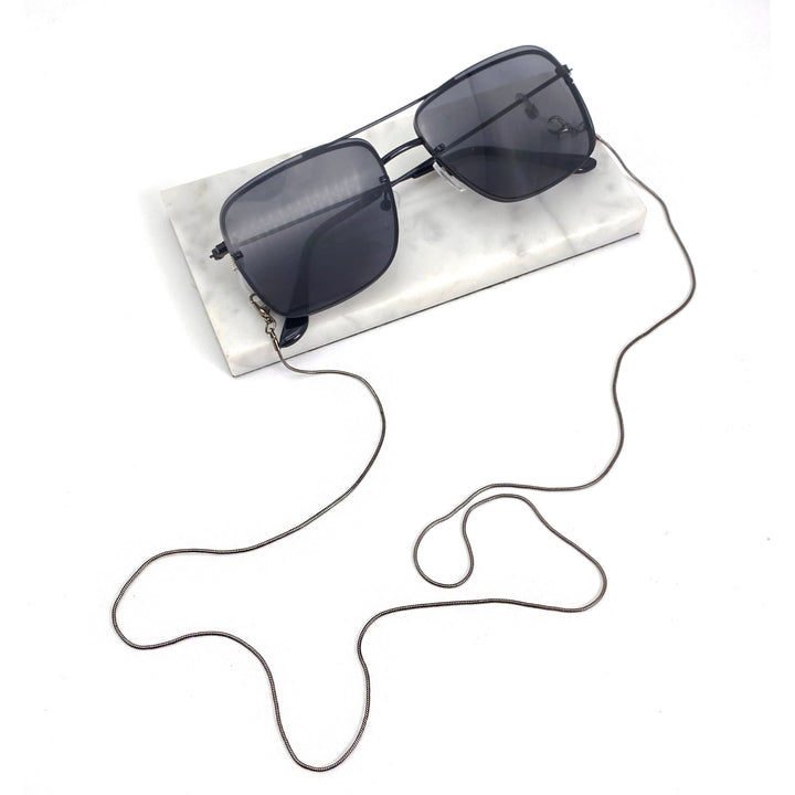 Sleek Eyewear Retainer with Secure Clips Kalsten