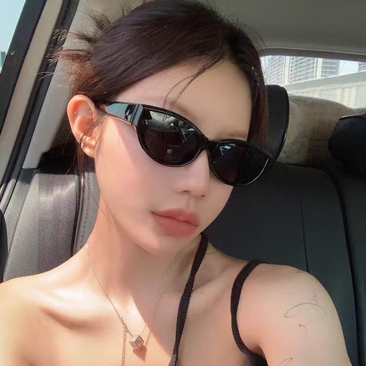 Women’s fashionable sunglasses in trendy cat-eye style Kalsten
