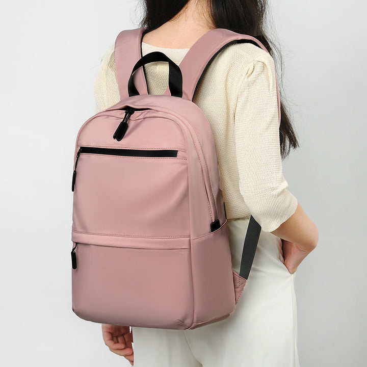 Urban backpack with intelligent compartment system and water-repellent material Kalsten