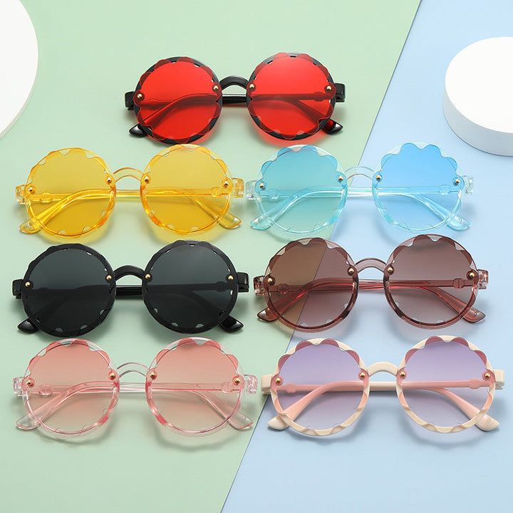 Ladies playful sunglasses with floral design Kalsten