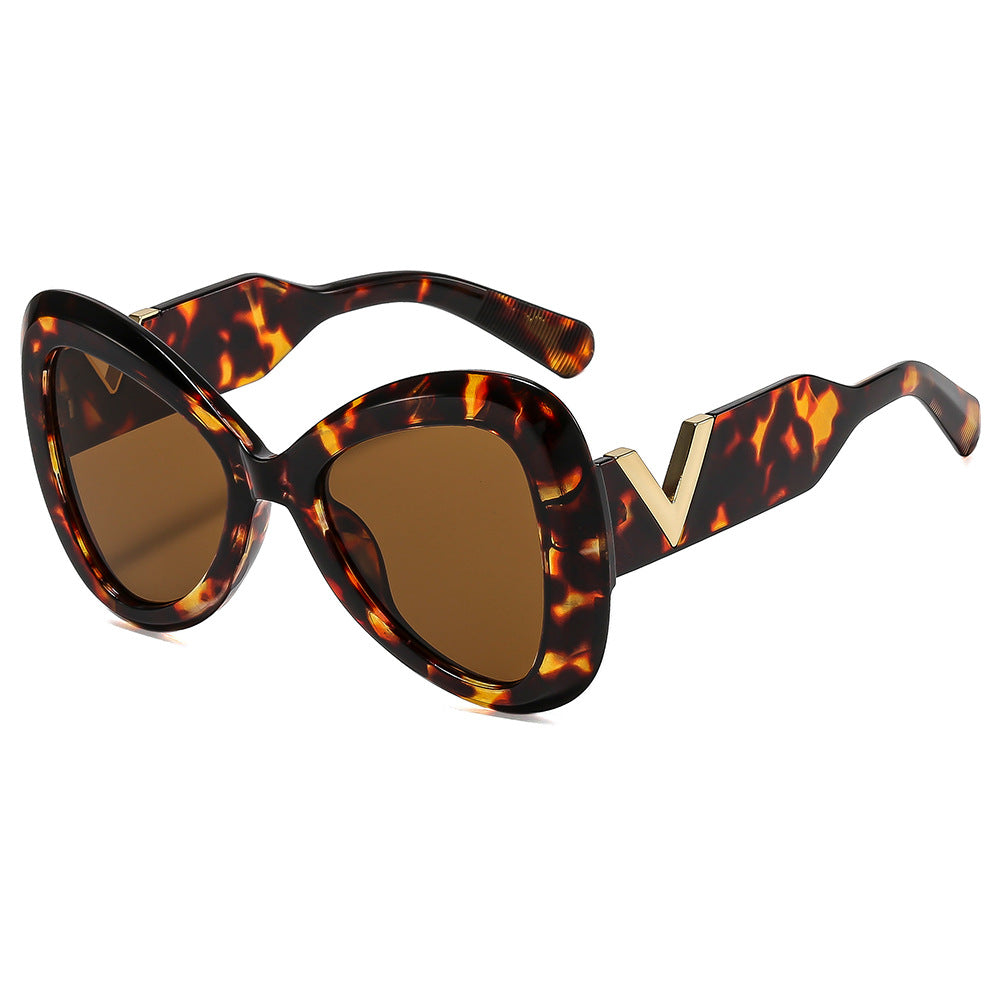 Ladies Cat-Eye Sunglasses with Luxurious Metal Accents Kalsten