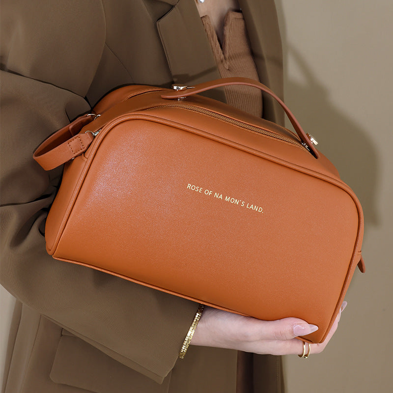 Cosmetic and Care Bag in Elegant Design with Practical Zipper Kalsten