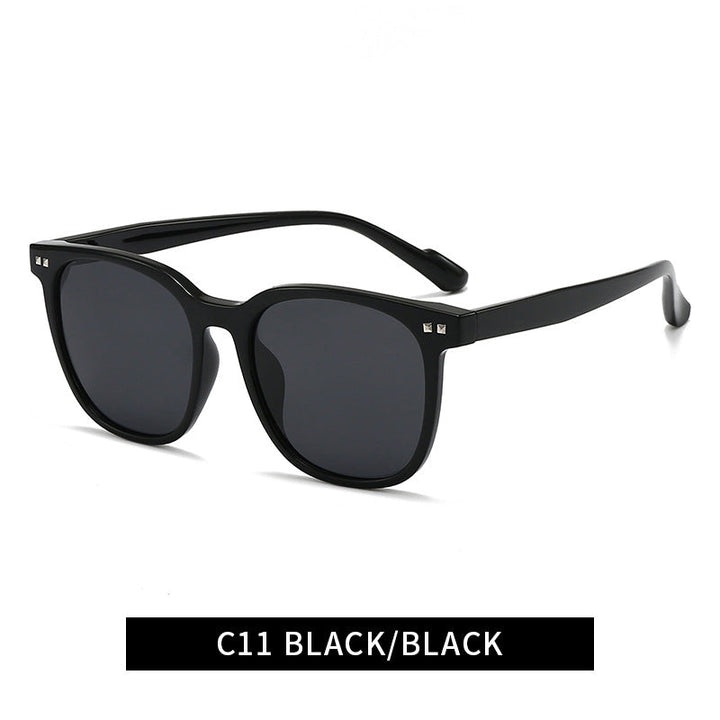 Women timeless sunglasses in modern rectangular design Kalsten