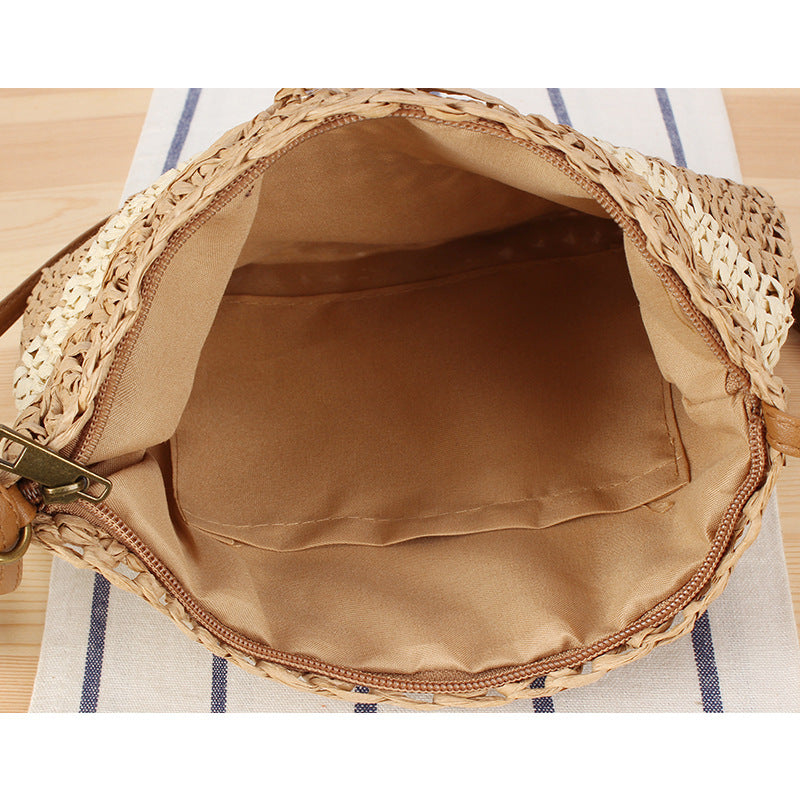 Practical Crossbody Bag Made of Braided Natural Material Kalsten